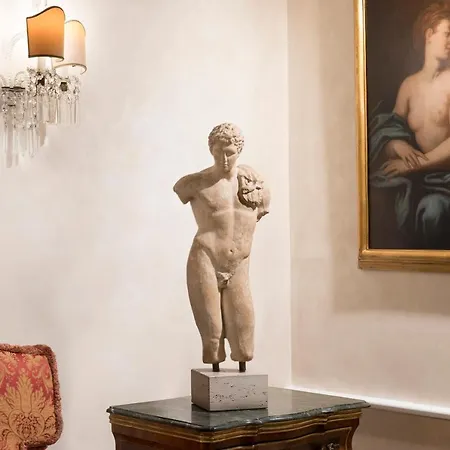 Hotel Marcella Royal - Rooftop Garden