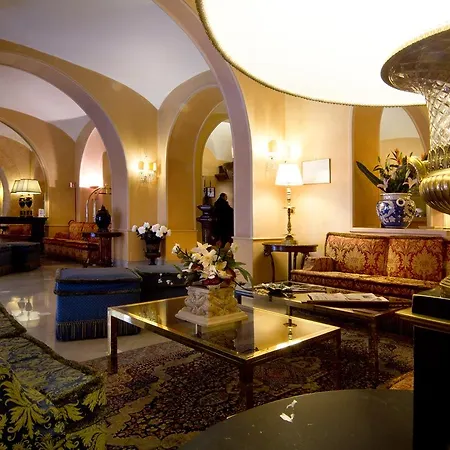 Marcella Royal - Rooftop Garden Roma