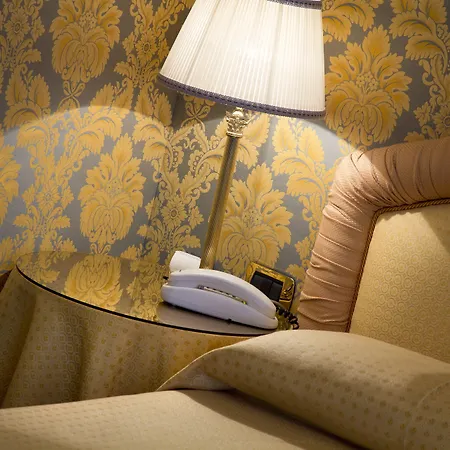 Marcella Royal - Rooftop Garden Hotel