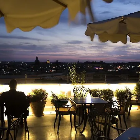 Marcella Royal - Rooftop Garden Hotel Roma
