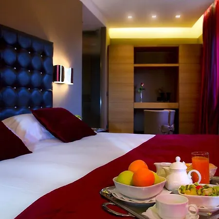 Marcella Royal - Rooftop Garden 4*