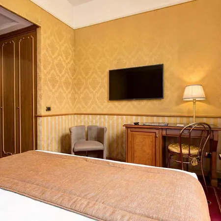 מלון Marcella Royal - Rooftop Garden