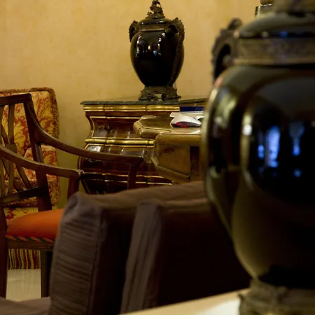 Marcella Royal - Rooftop Garden