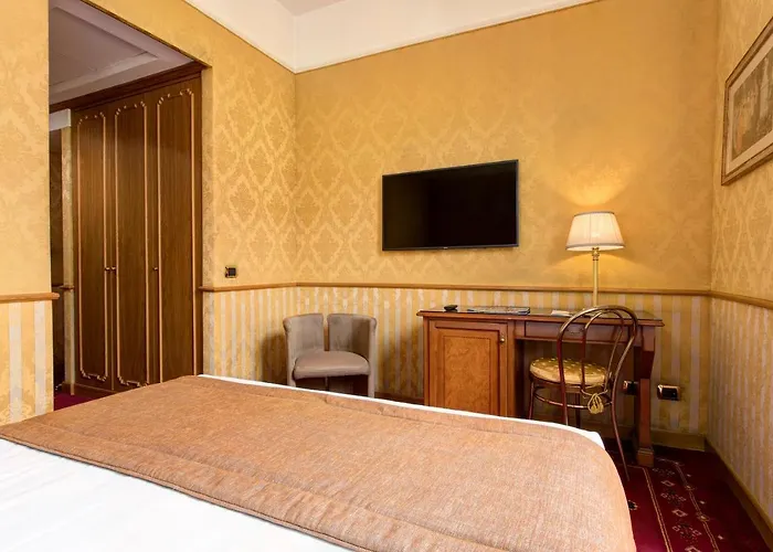 Hotel Marcella Royal - Rooftop Garden