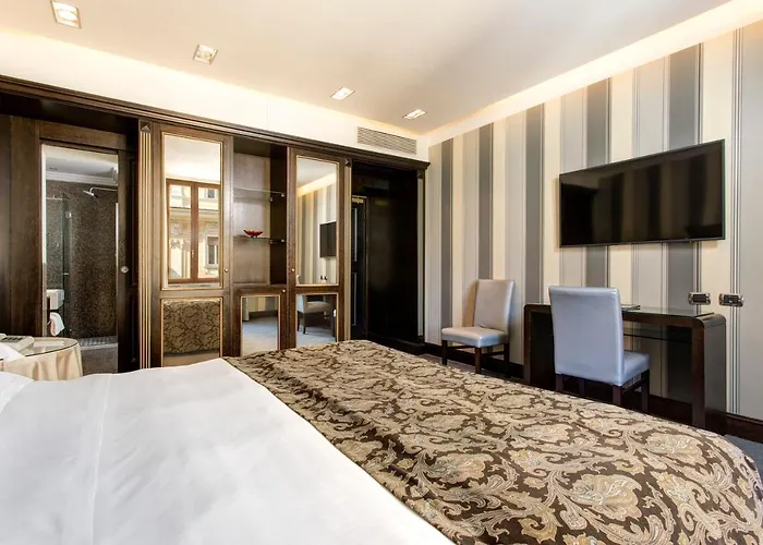 Marcella Royal - Rooftop Garden 4* Rom