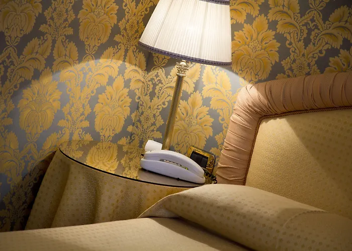 Marcella Royal - Rooftop Garden Hotel