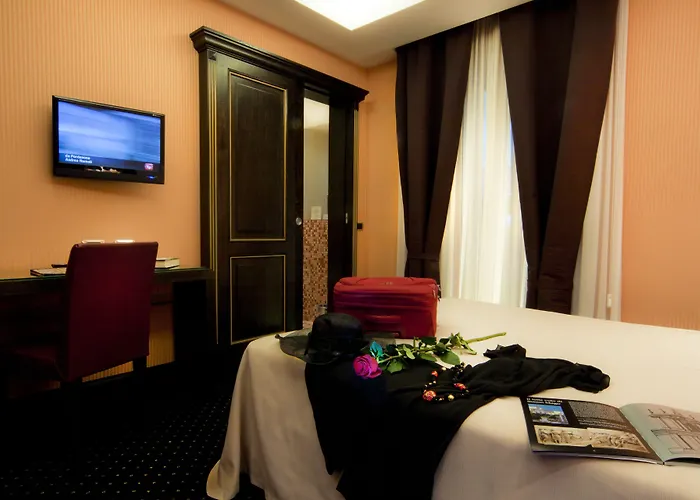 Marcella Royal - Rooftop Garden Rom