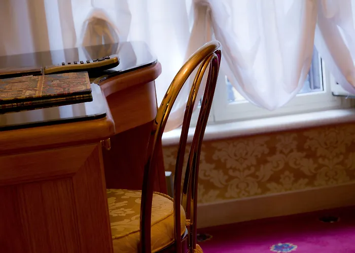 Marcella Royal - Rooftop Garden Rom