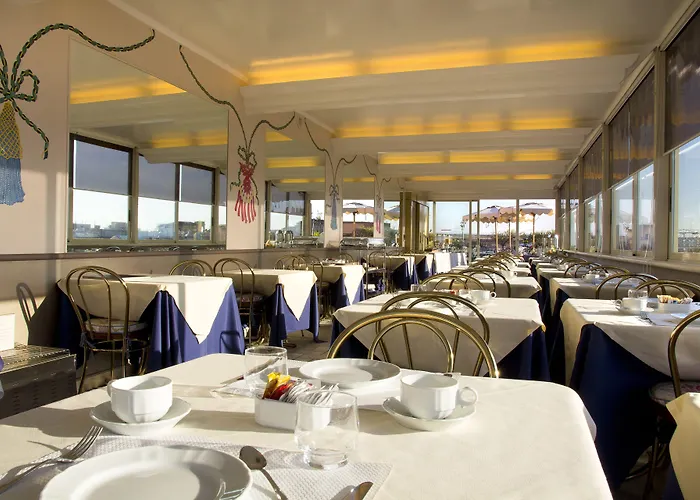 Marcella Royal - Rooftop Garden 4*