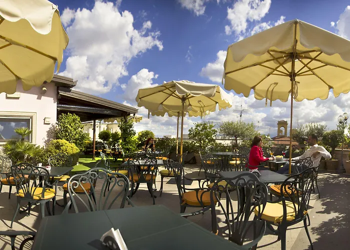 Marcella Royal - Rooftop Garden 4*