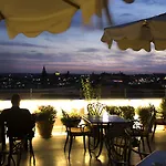 Marcella Royal - Rooftop Garden Otel Roma