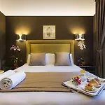 Marcella Royal - Rooftop Garden 4*