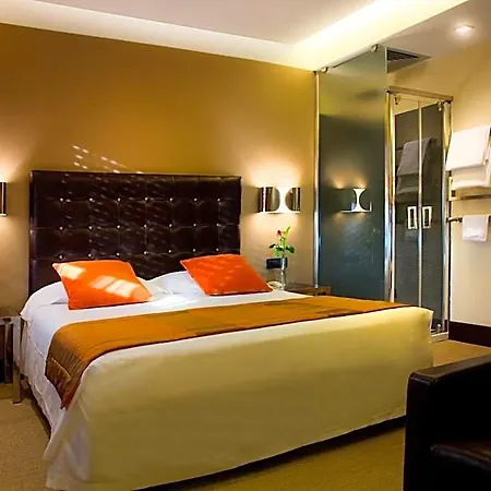 Marcella Royal - Rooftop Garden 4*
