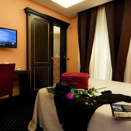 Marcella Royal - Rooftop Garden 4* Рим