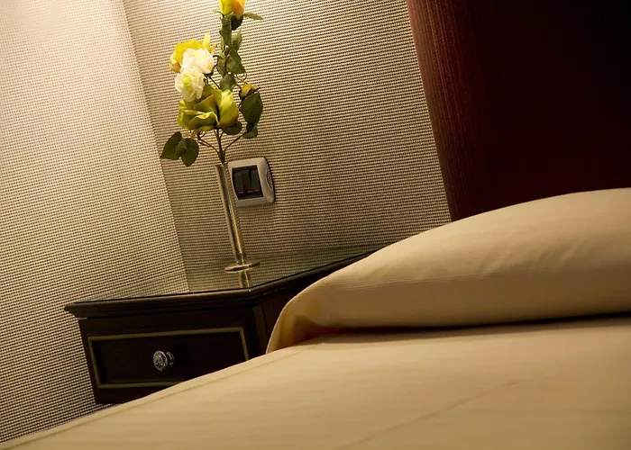 Marcella Royal - Rooftop Garden