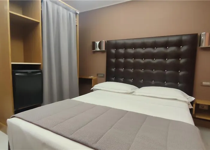 Marcella Royal - Rooftop Garden