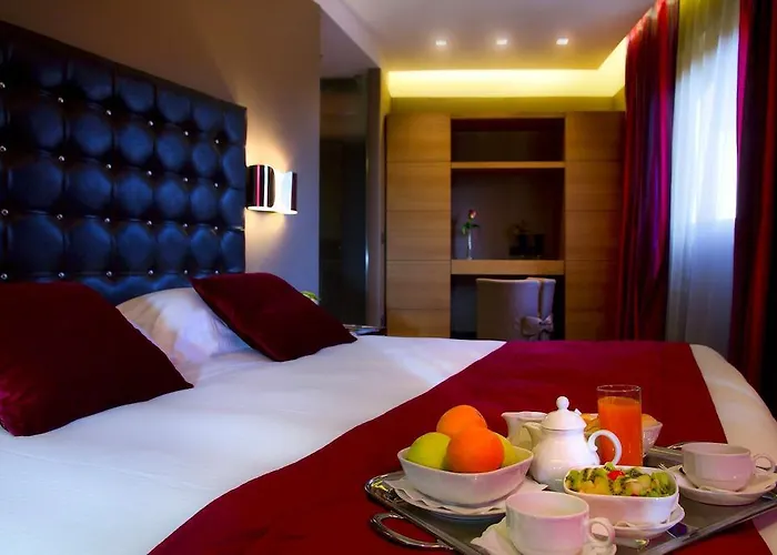 Marcella Royal - Rooftop Garden 4*