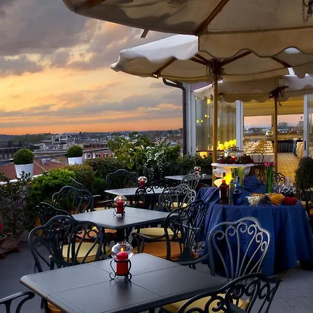 Marcella Royal - Rooftop Garden Otel Roma
