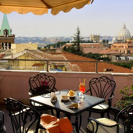 Marcella Royal - Rooftop Garden Hotel Roma