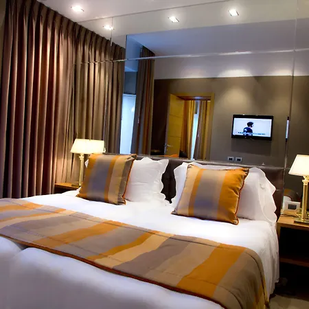 Hotel Marcella Royal - Rooftop Garden 4*