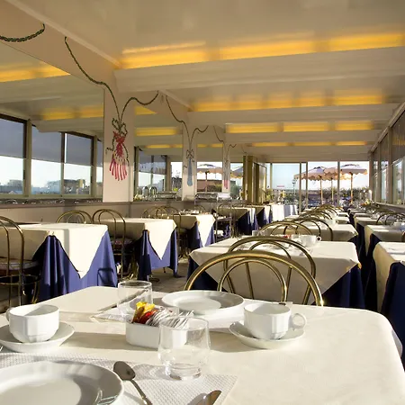 Marcella Royal - Rooftop Garden 4*