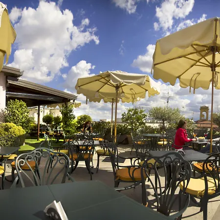 Marcella Royal - Rooftop Garden 4*
