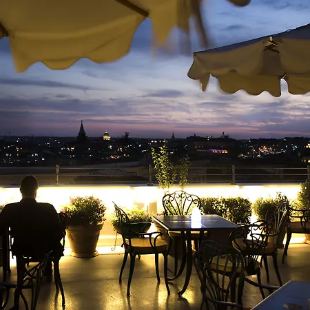 Marcella Royal - Rooftop Garden Hotel Roma