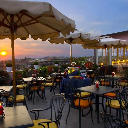 Hotel Marcella Royal - Rooftop Garden