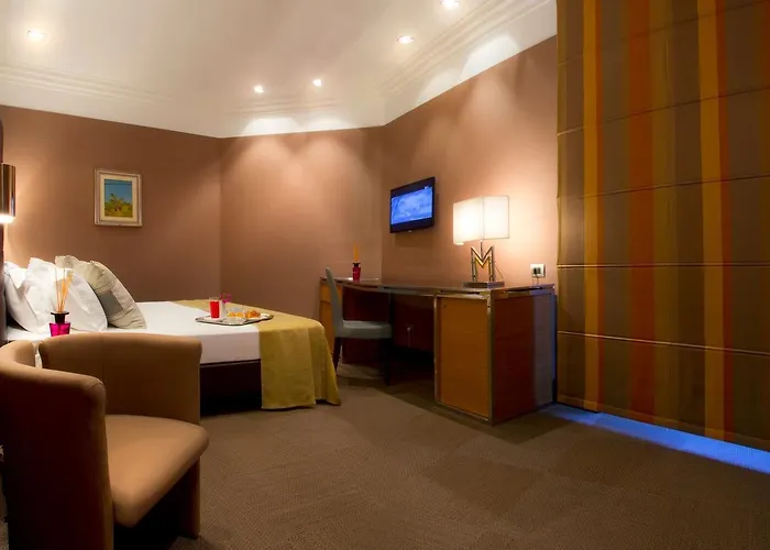 Marcella Royal - Rooftop Garden 4*